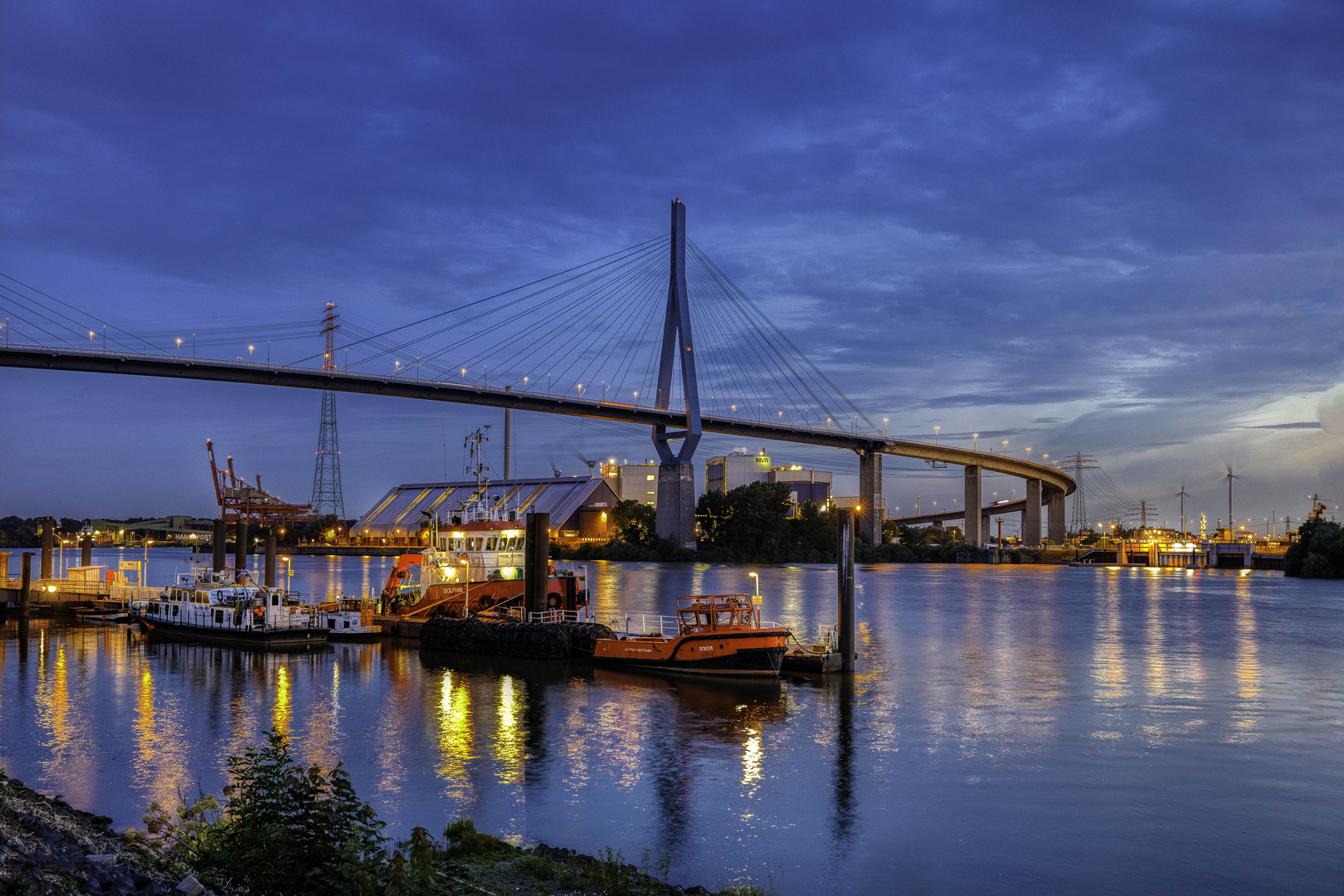 Köhlbrandbrücke bei Nacht