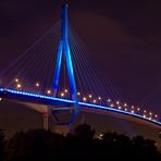 Köhlbrandbrücke in Blau (Blue Port 2010)