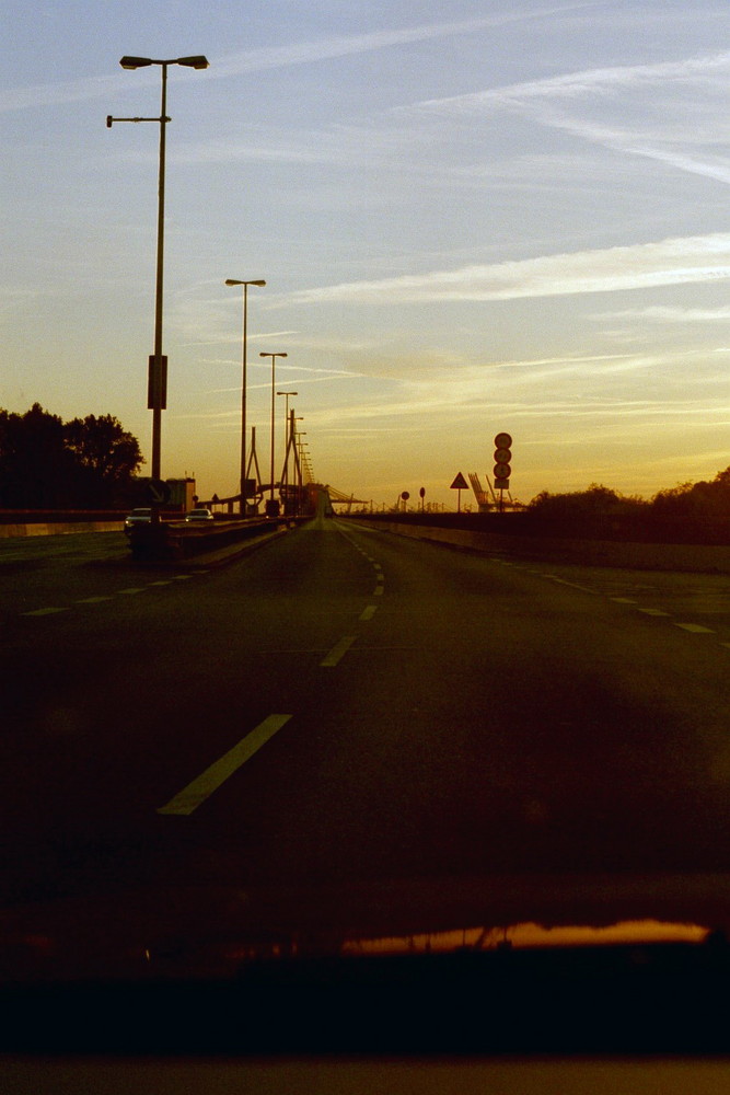 Köhlbrandbrücke in der Abendstimmung