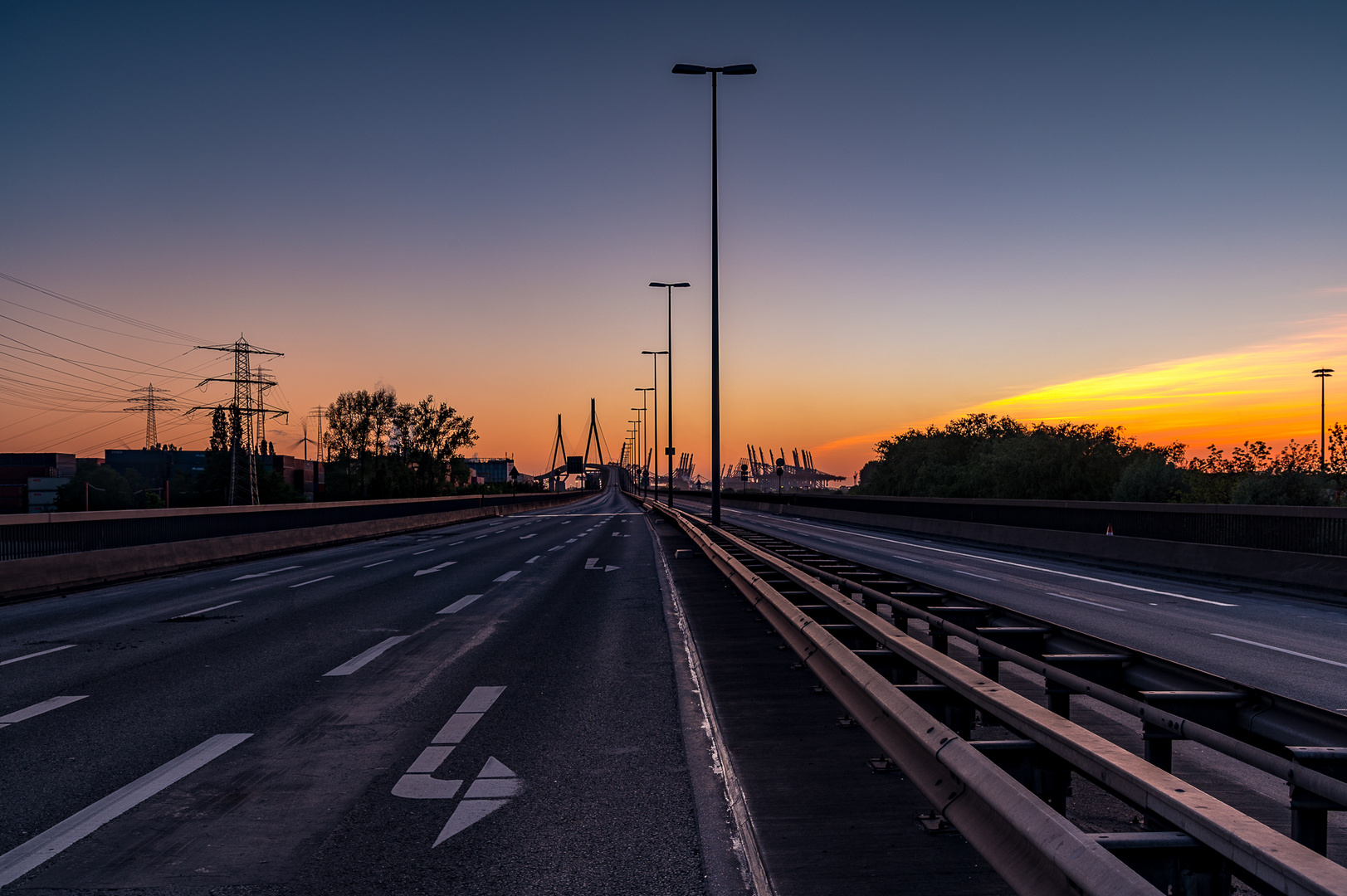 Köhlbrandbrücke mal ohne Autos