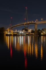 Köhlbrandbrücke und Schleuse