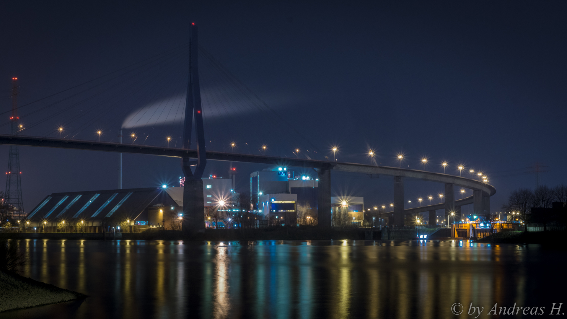 Köhlbrndbrücke bei Nacht