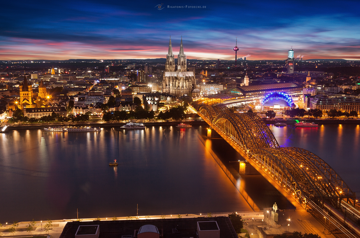 Kölle am Rhein mit Blick vom Triangle