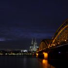 Kölle bei Nacht