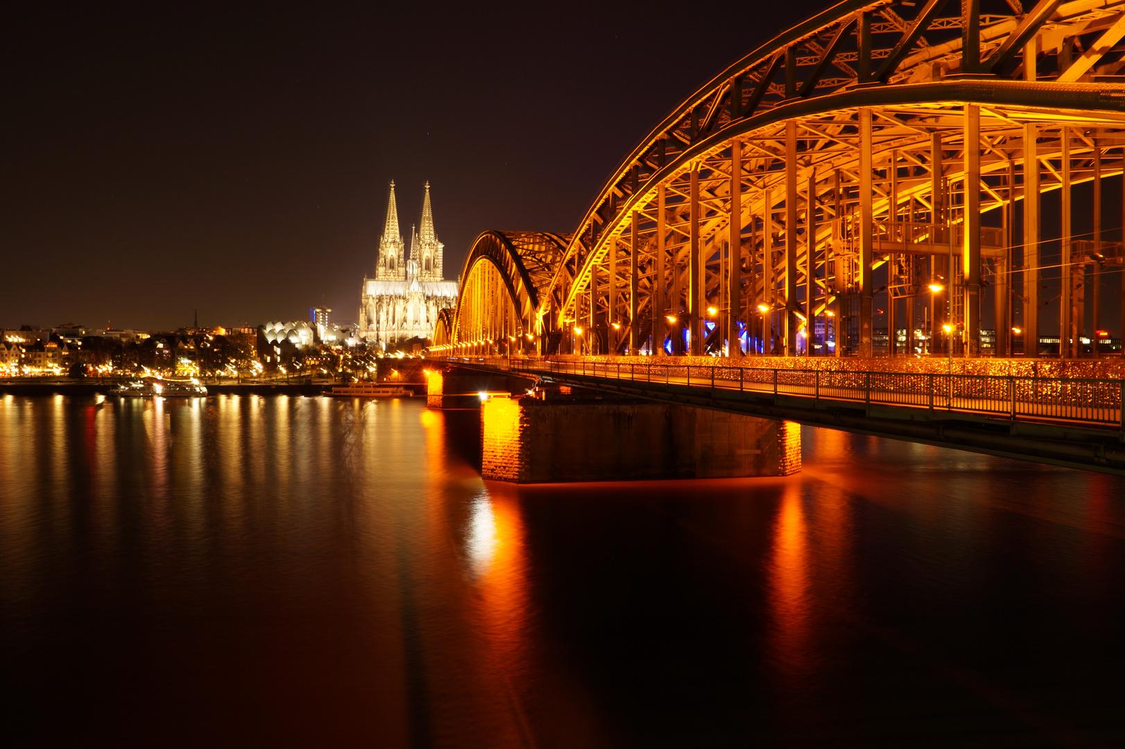 Kölle by night