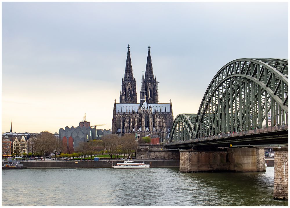 Köln 1- II     Dom mit Hohenzollernbrücke
