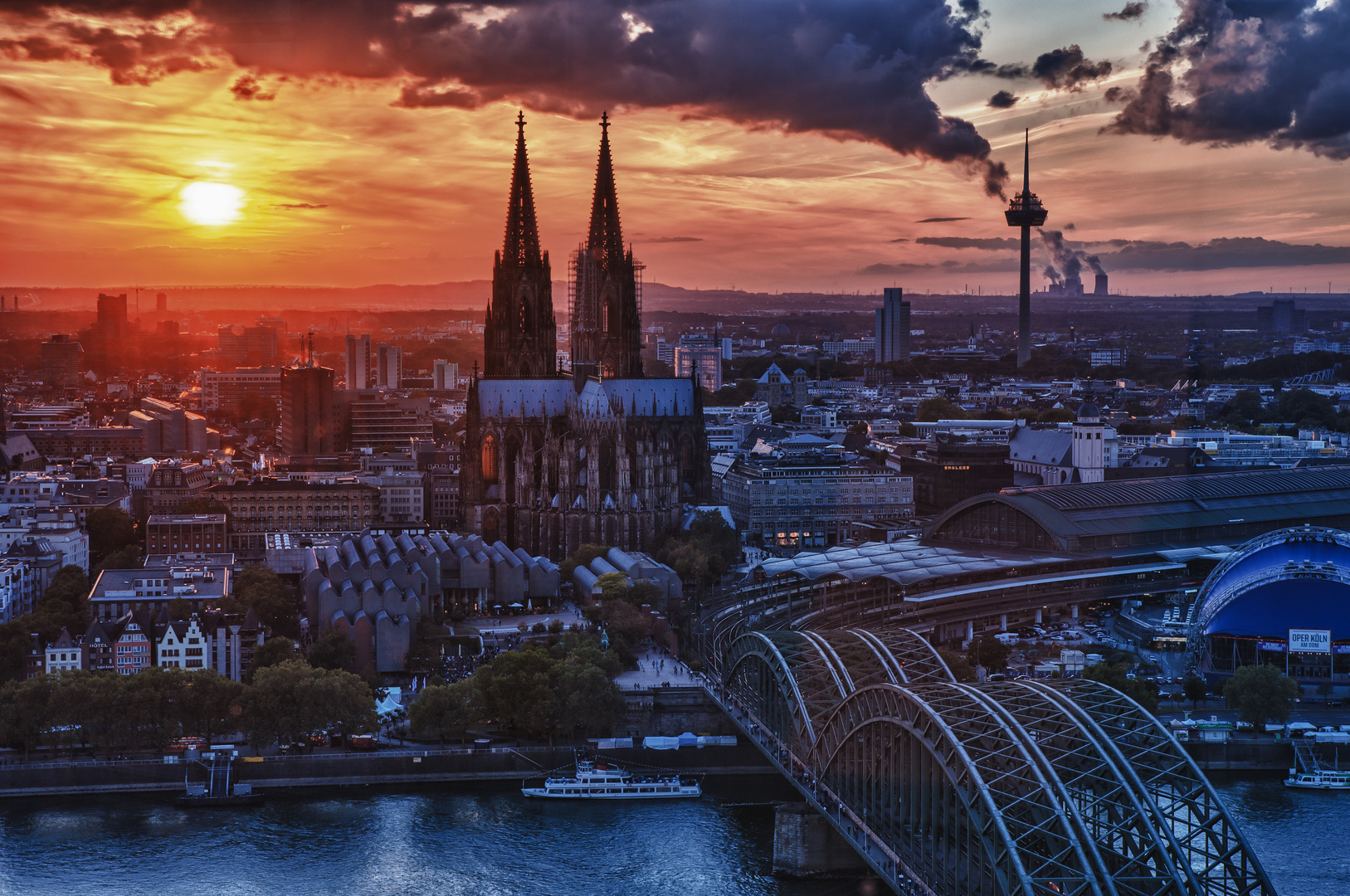 Köln Abendämmerung