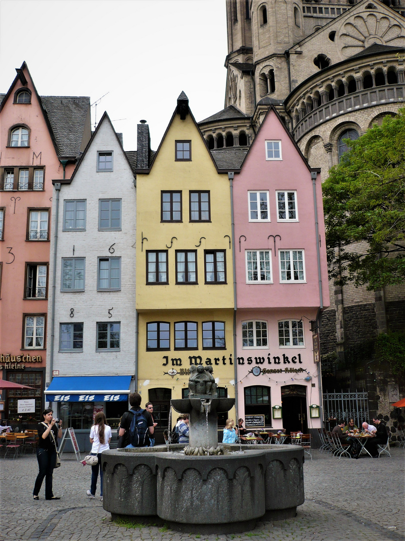 - KÖLN - alt aber BUNT ! -