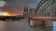 Köln am Abend (3) - Deutzer Brücke