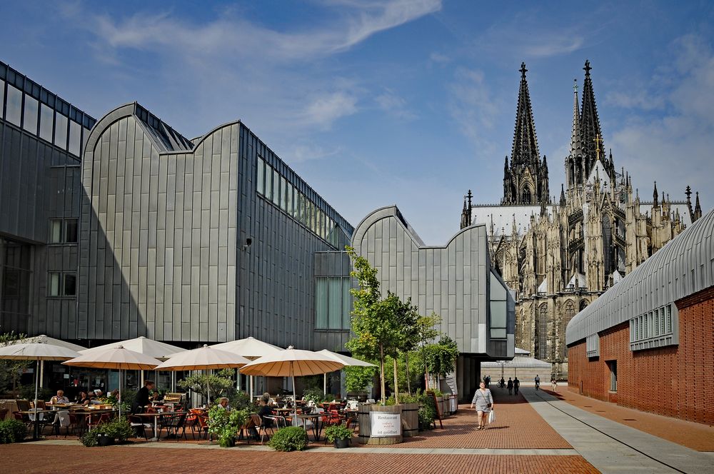 Köln am Dom modern / historisch