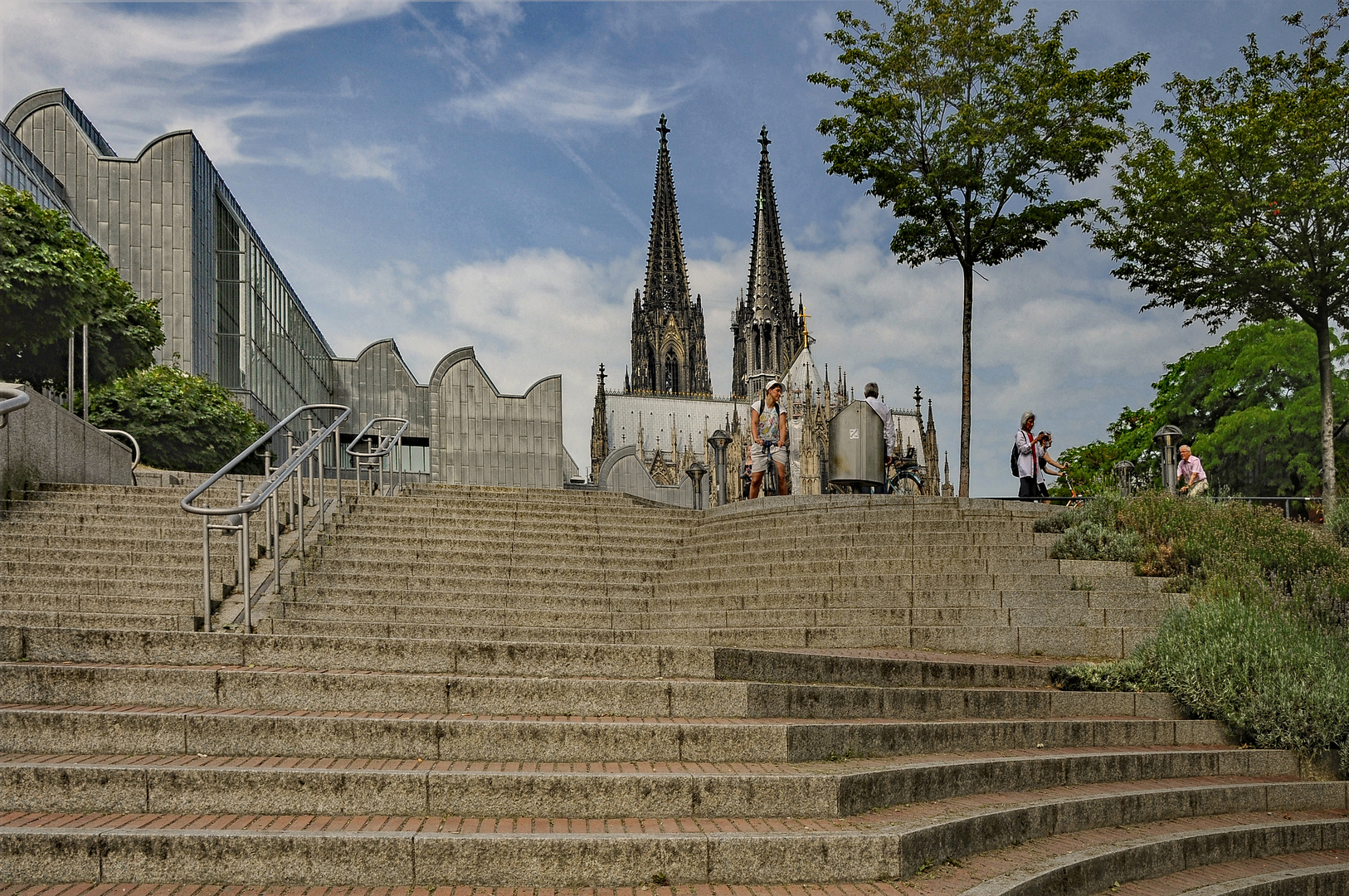 Köln am Dom modern / historisch