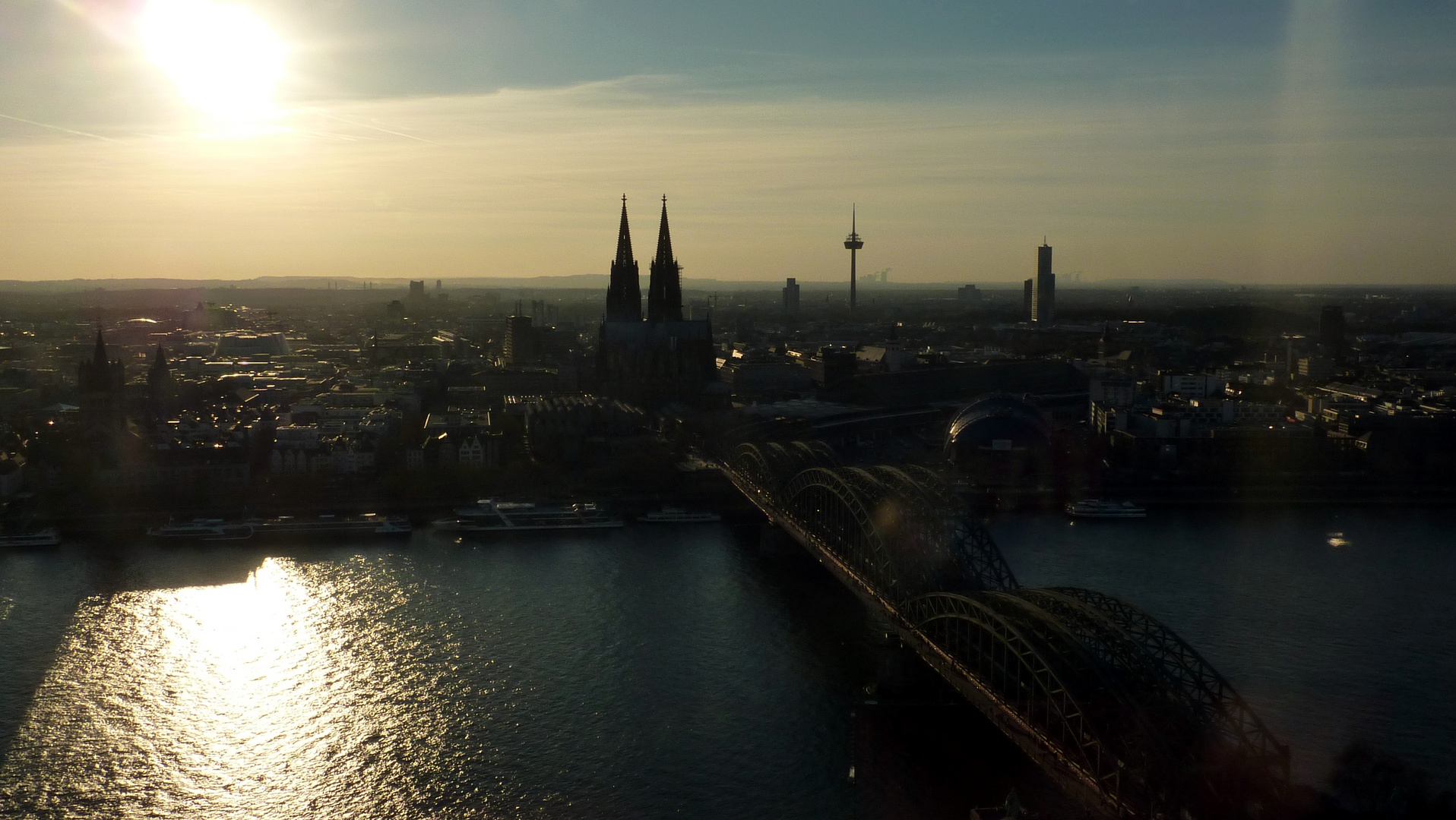 Köln am frühen Abend des 20-03-2014