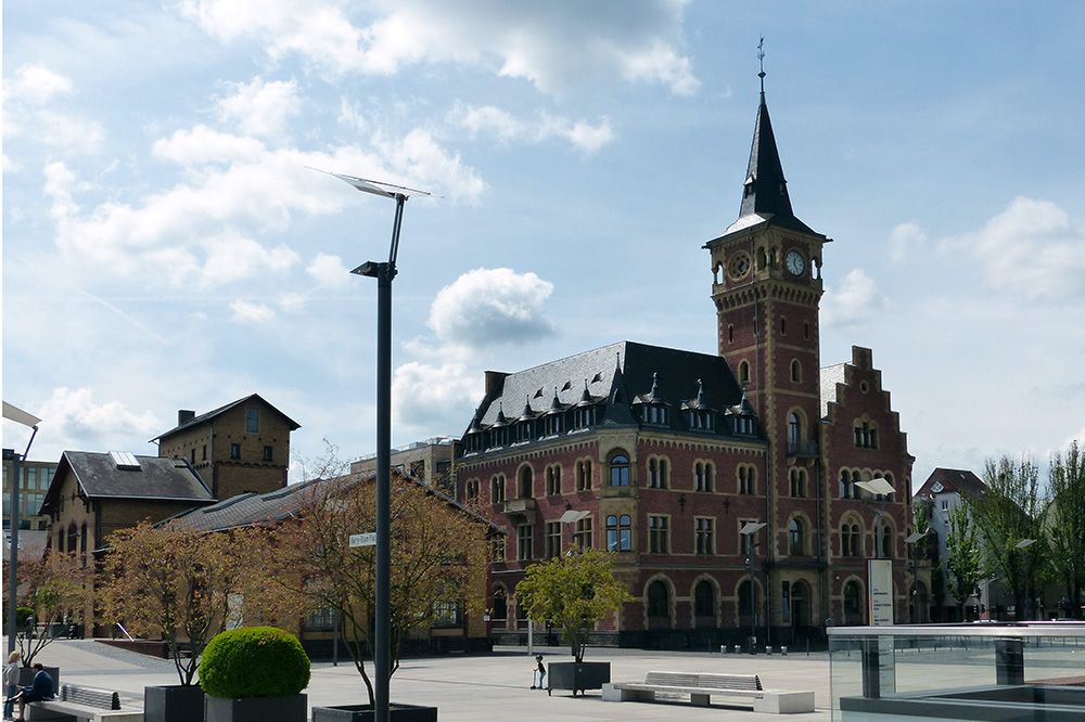 Köln - an den Kranhäusern am Rheinufer