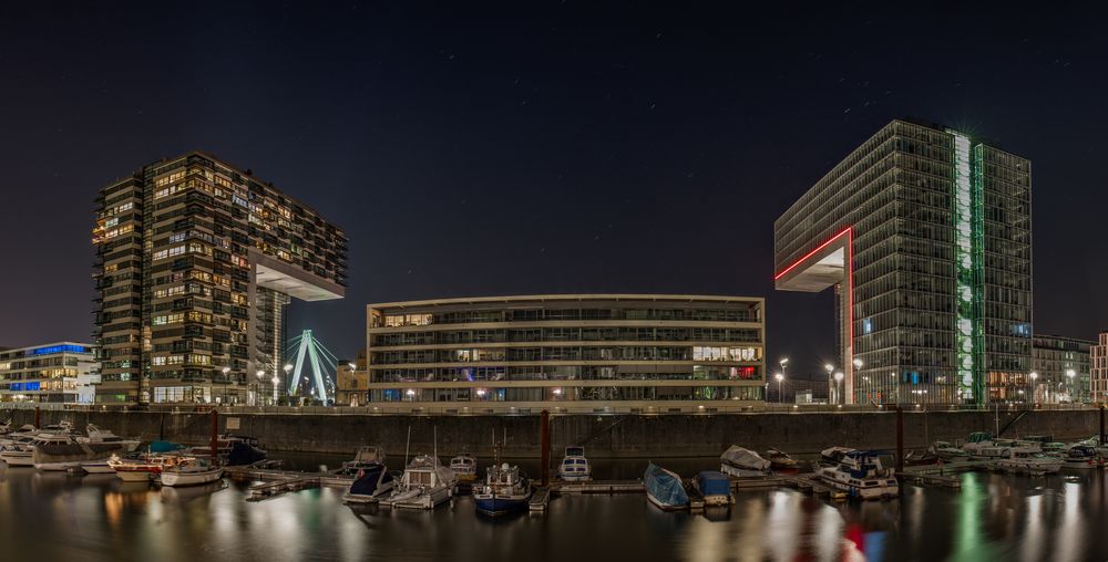 Köln - Architektur bei Nacht