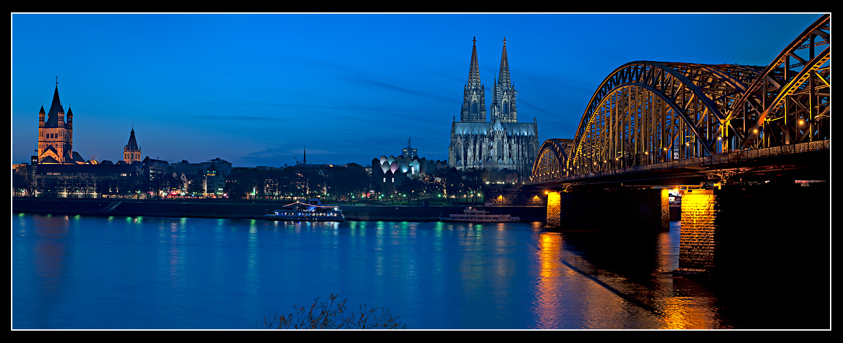 Köln at Night