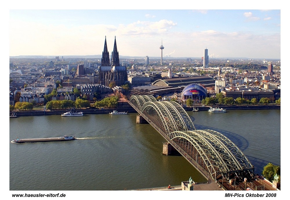 Köln aus luftiger Höhe