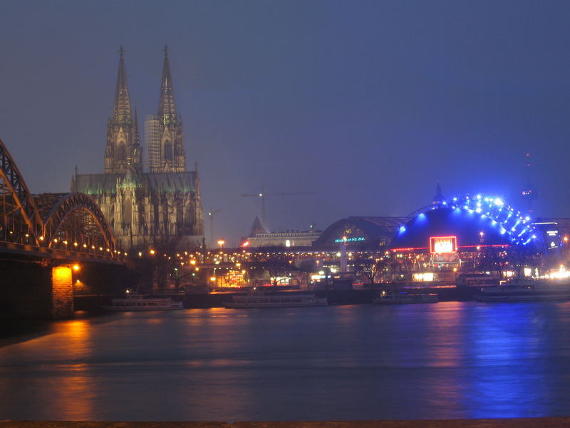 Köln bei Abend