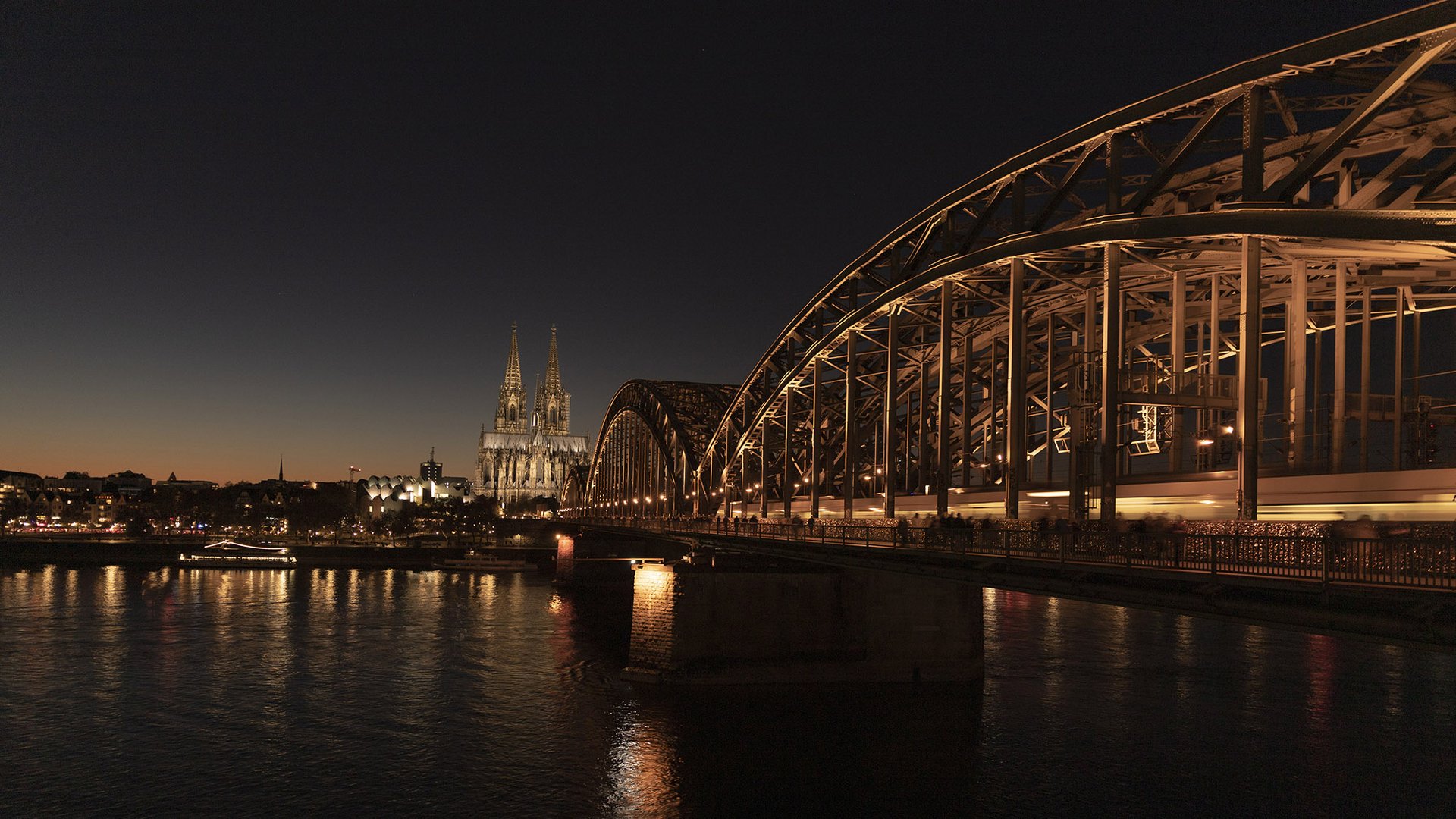 Köln bei Nacht