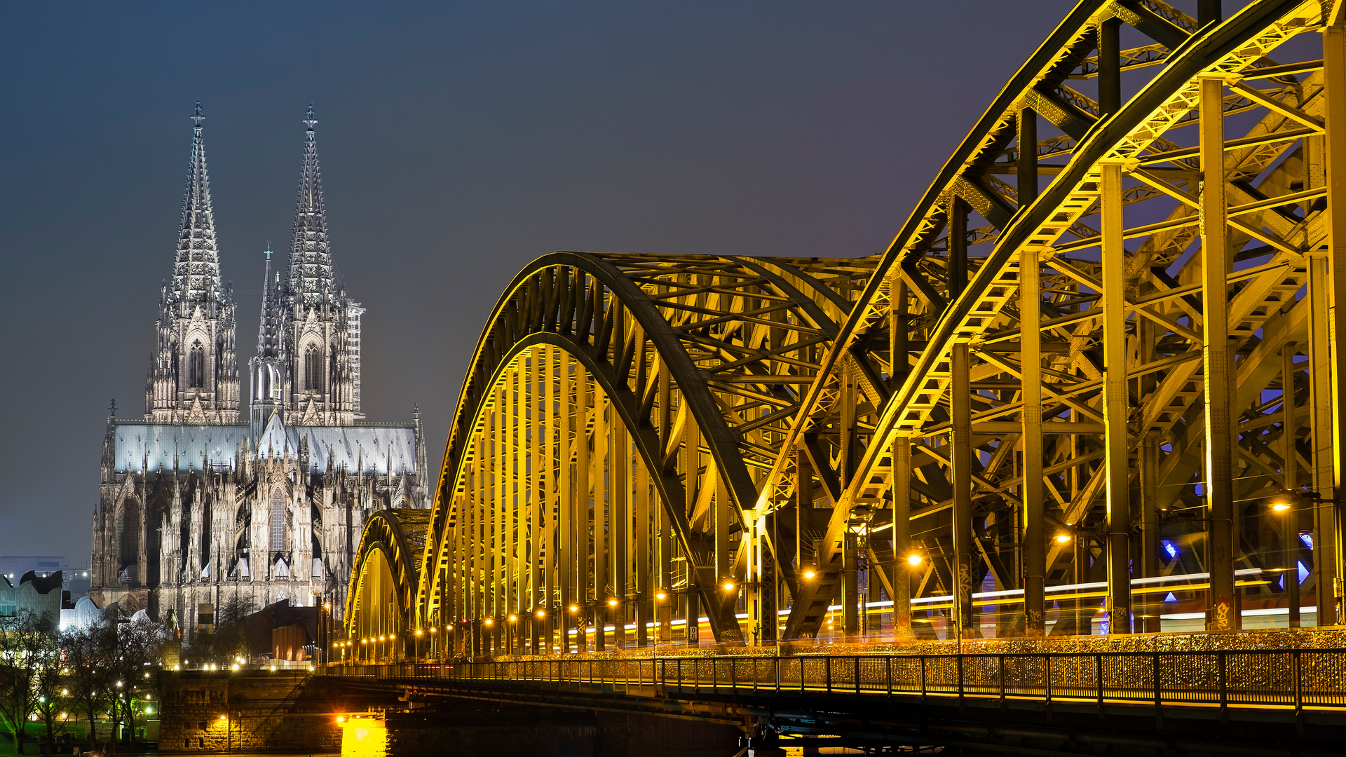 Köln bei Nacht