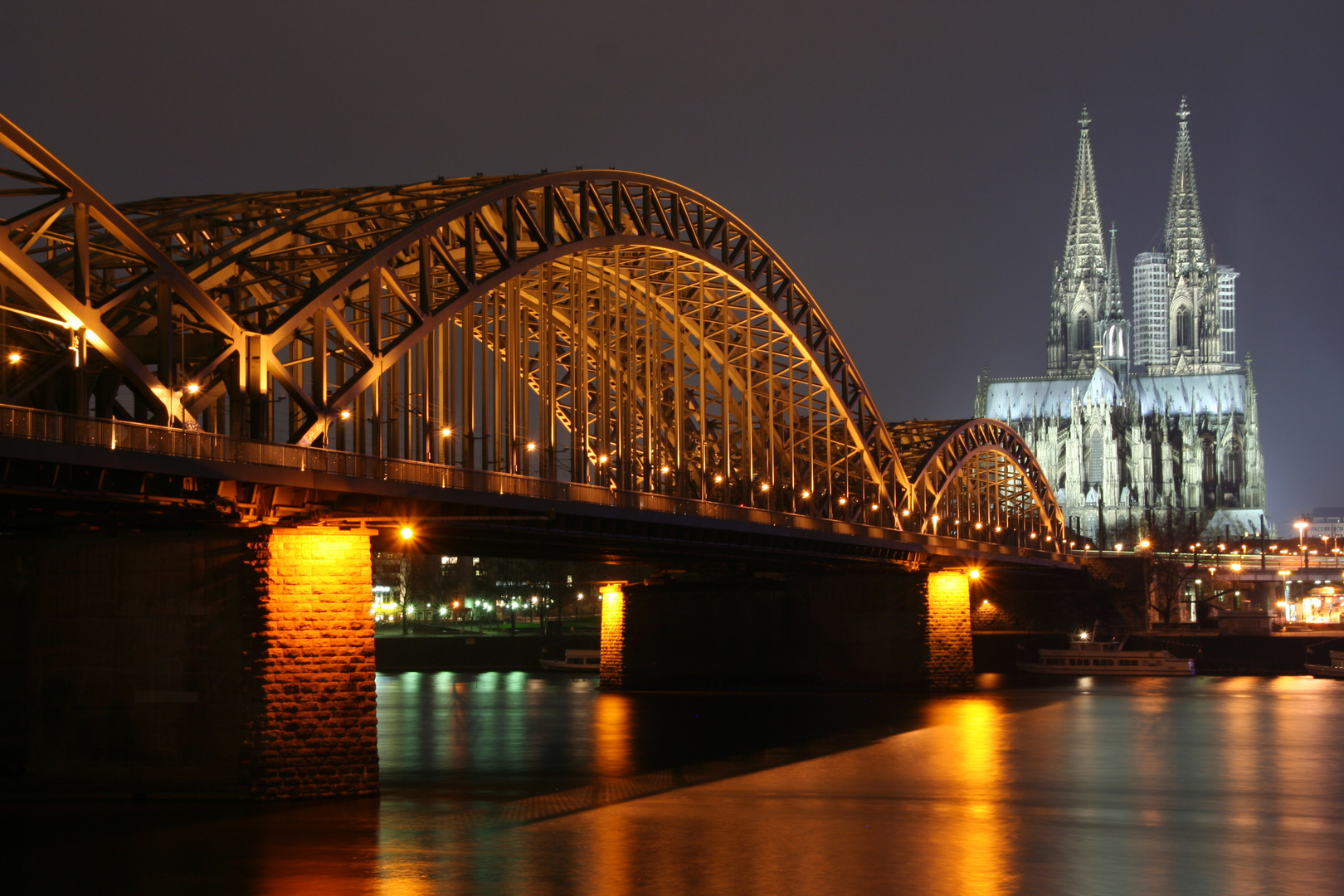 Köln bei Nacht