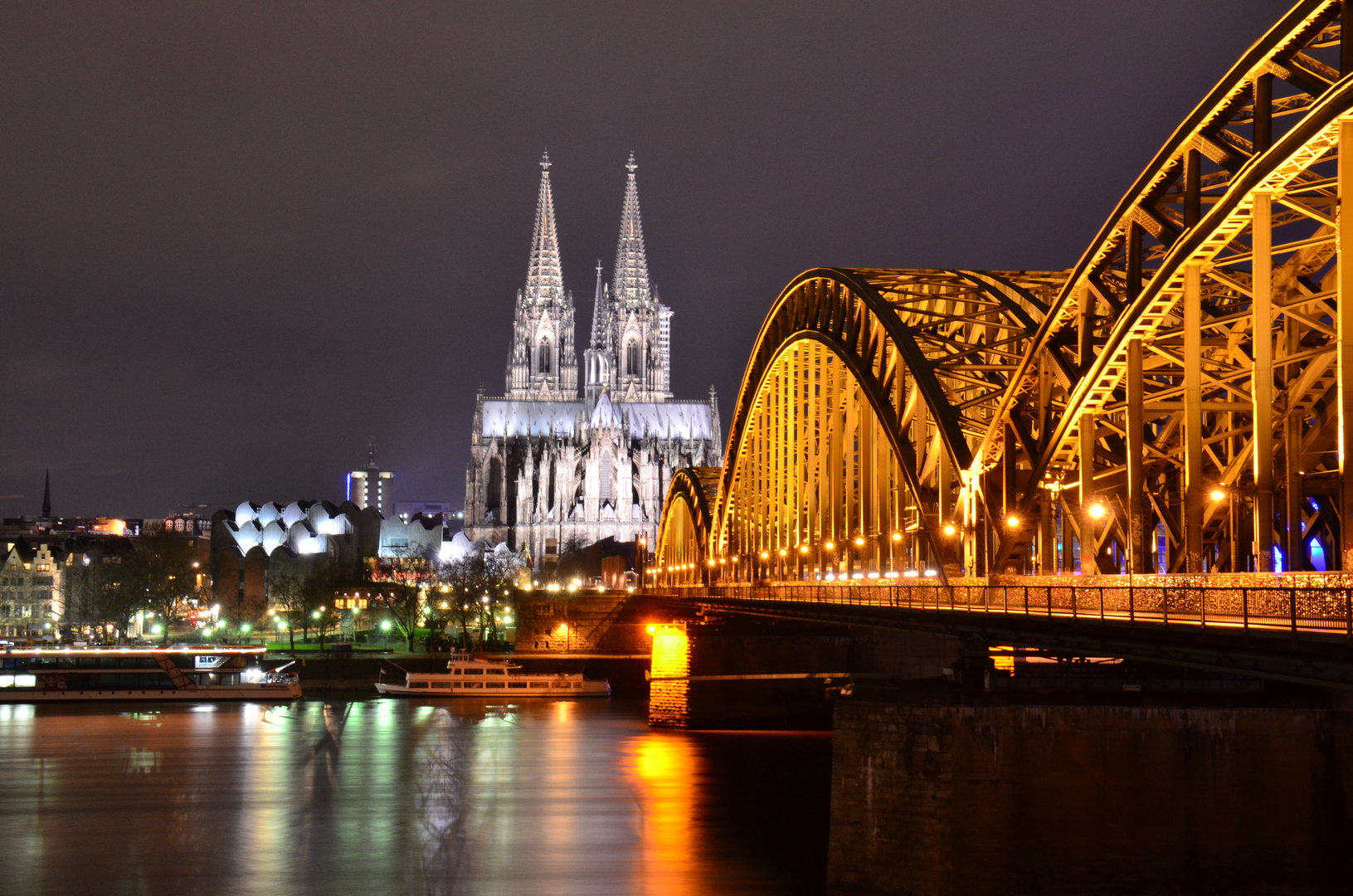 Köln bei Nacht