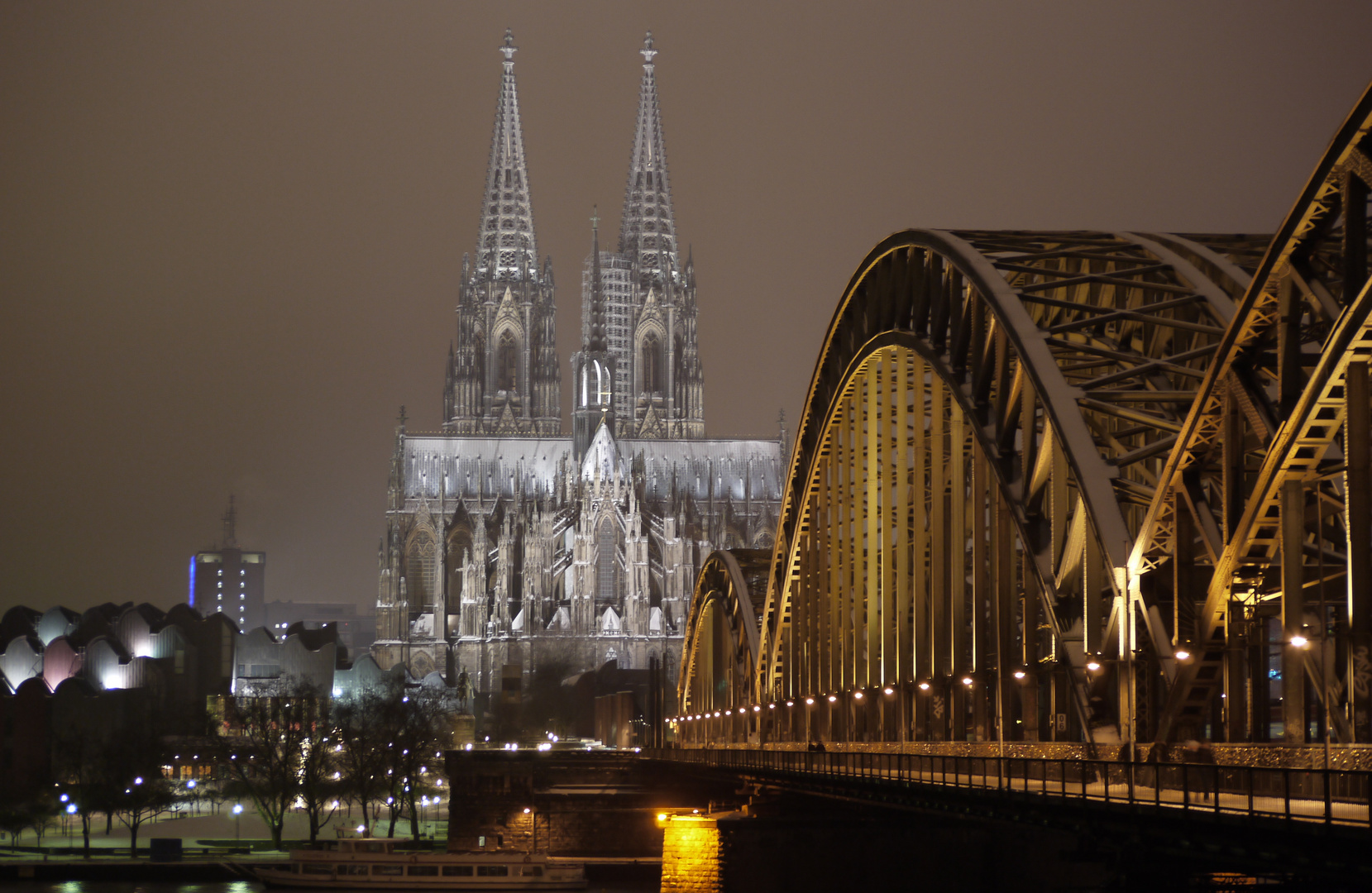 Köln bei Nacht