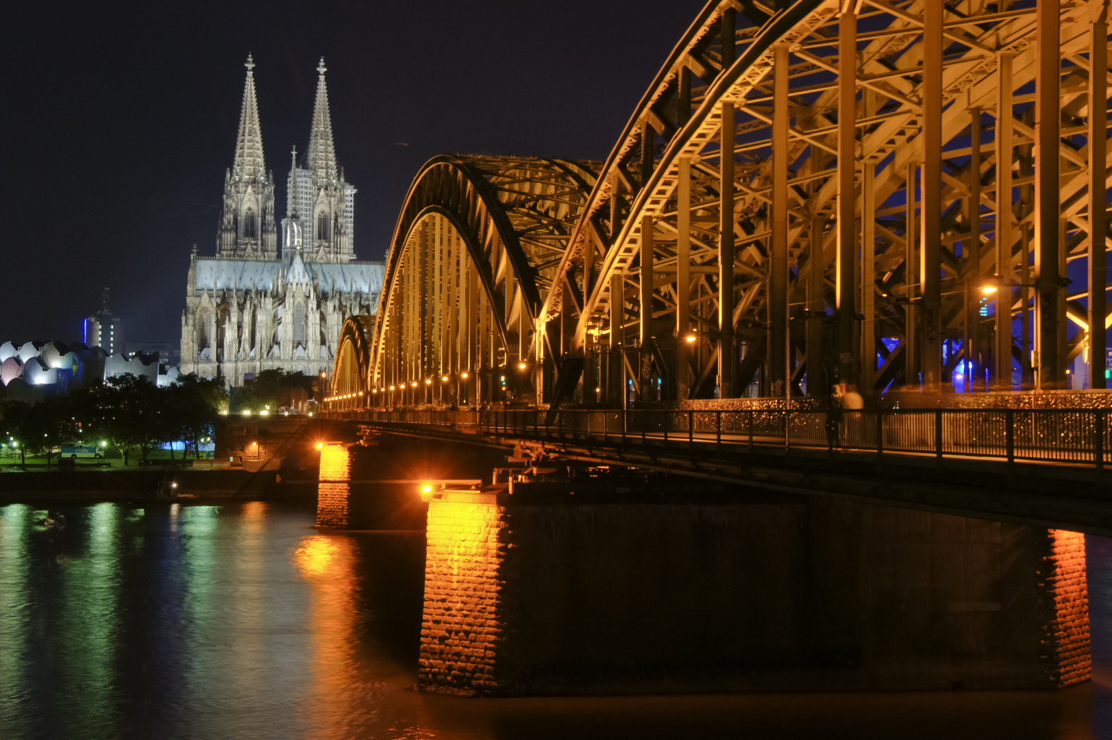 Köln bei Nacht