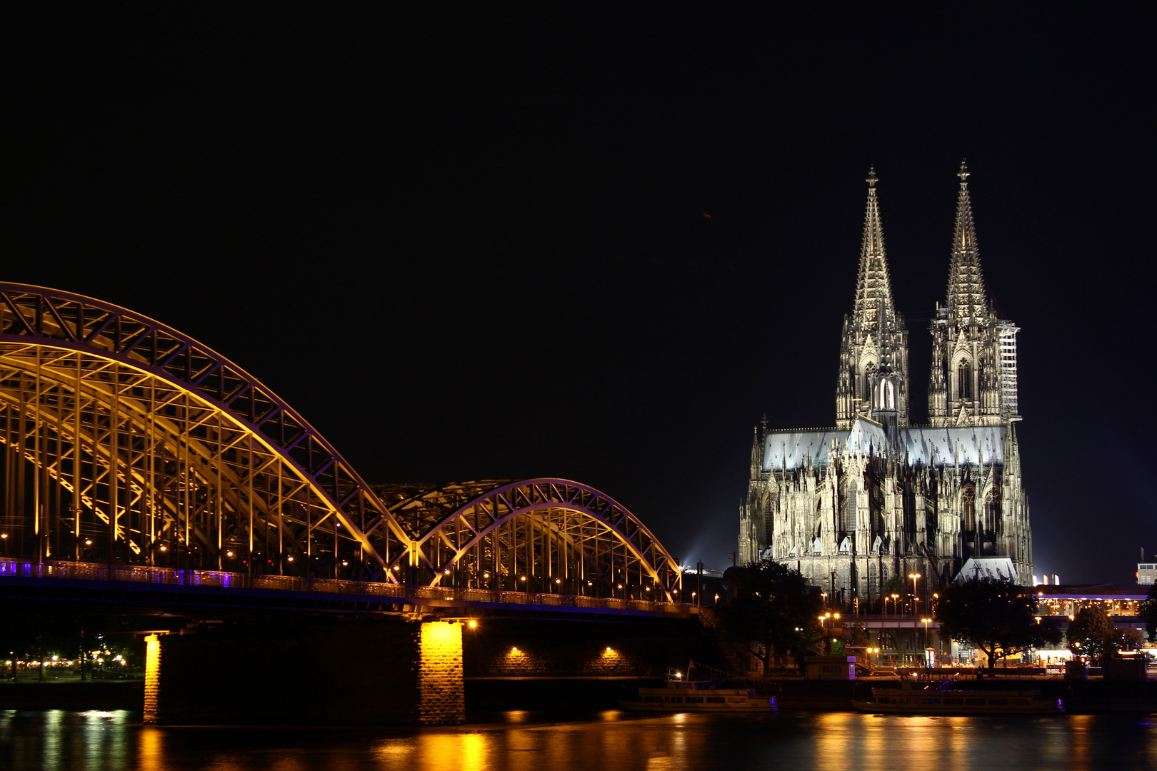 Köln bei Nacht