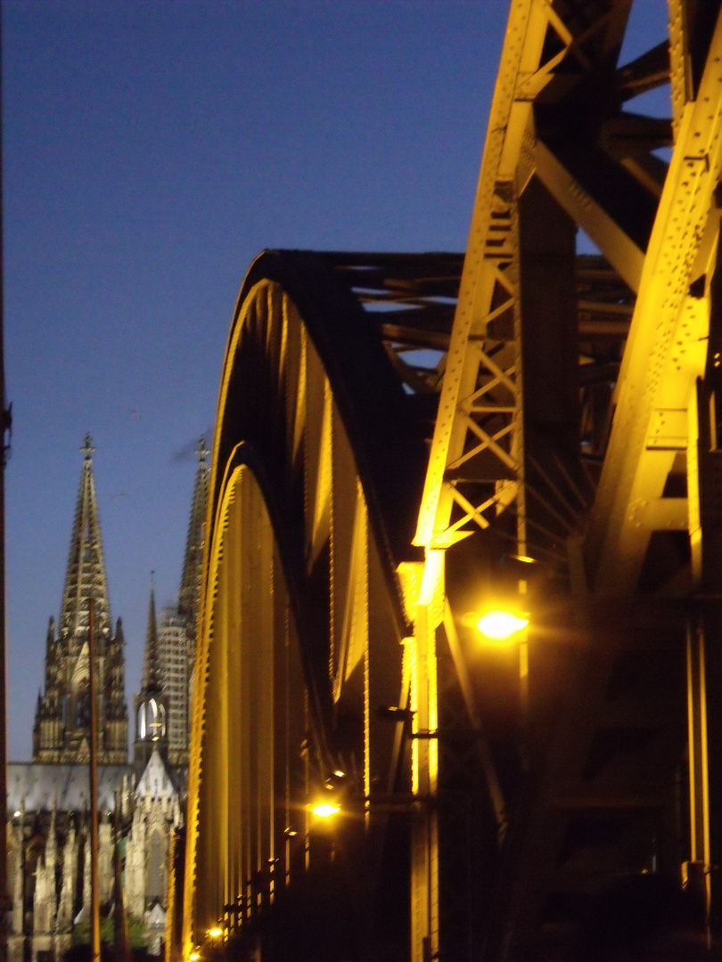 Köln bei Nacht