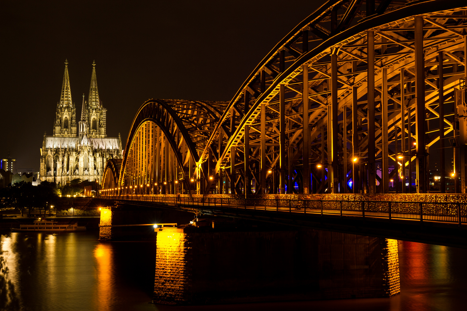 Köln bei Nacht