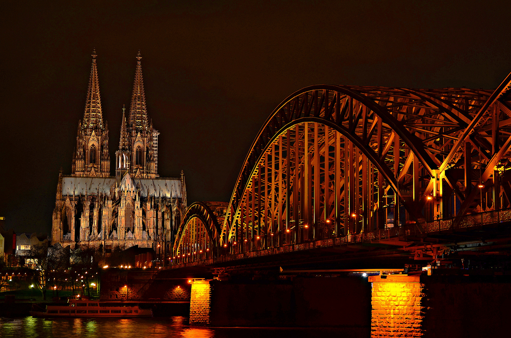 Köln bei Nacht