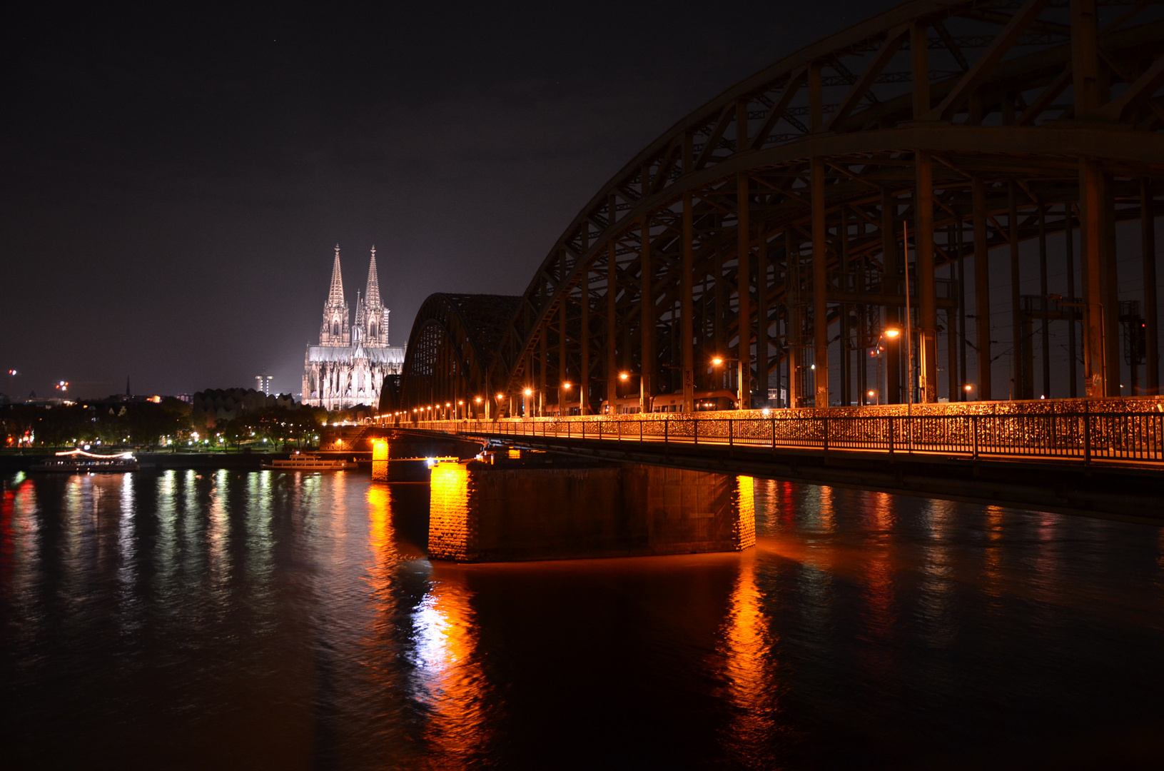 Köln bei Nacht