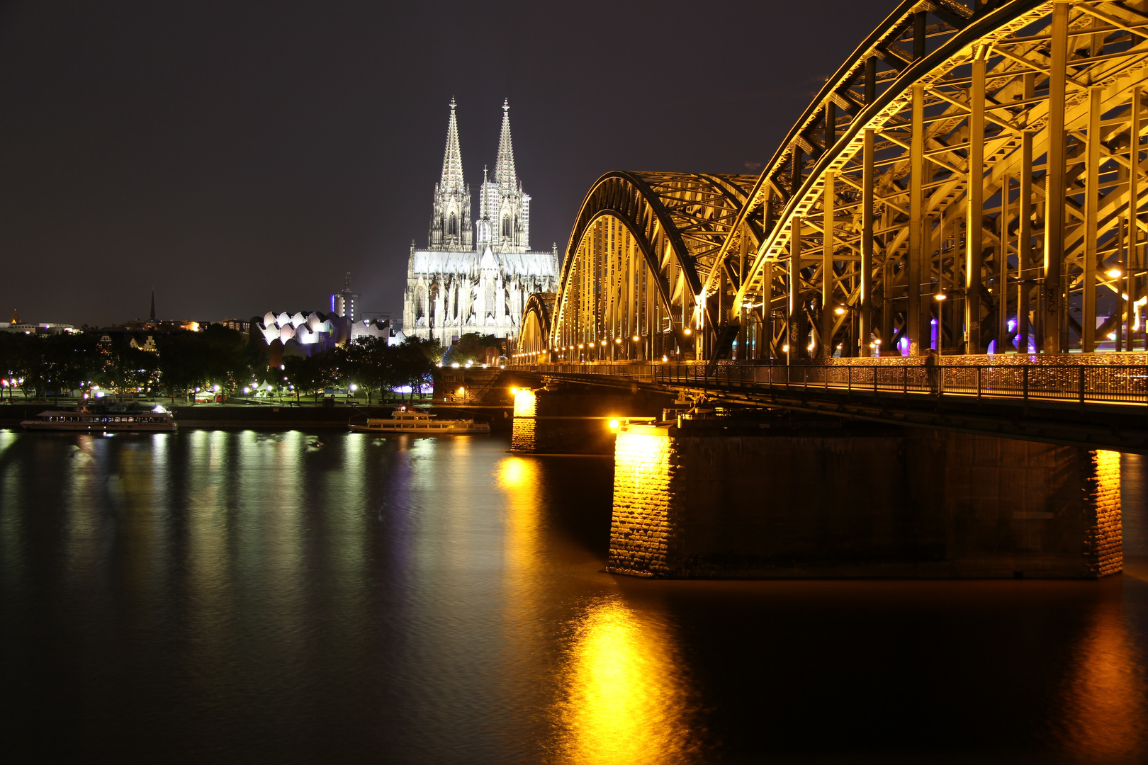 Köln bei Nacht