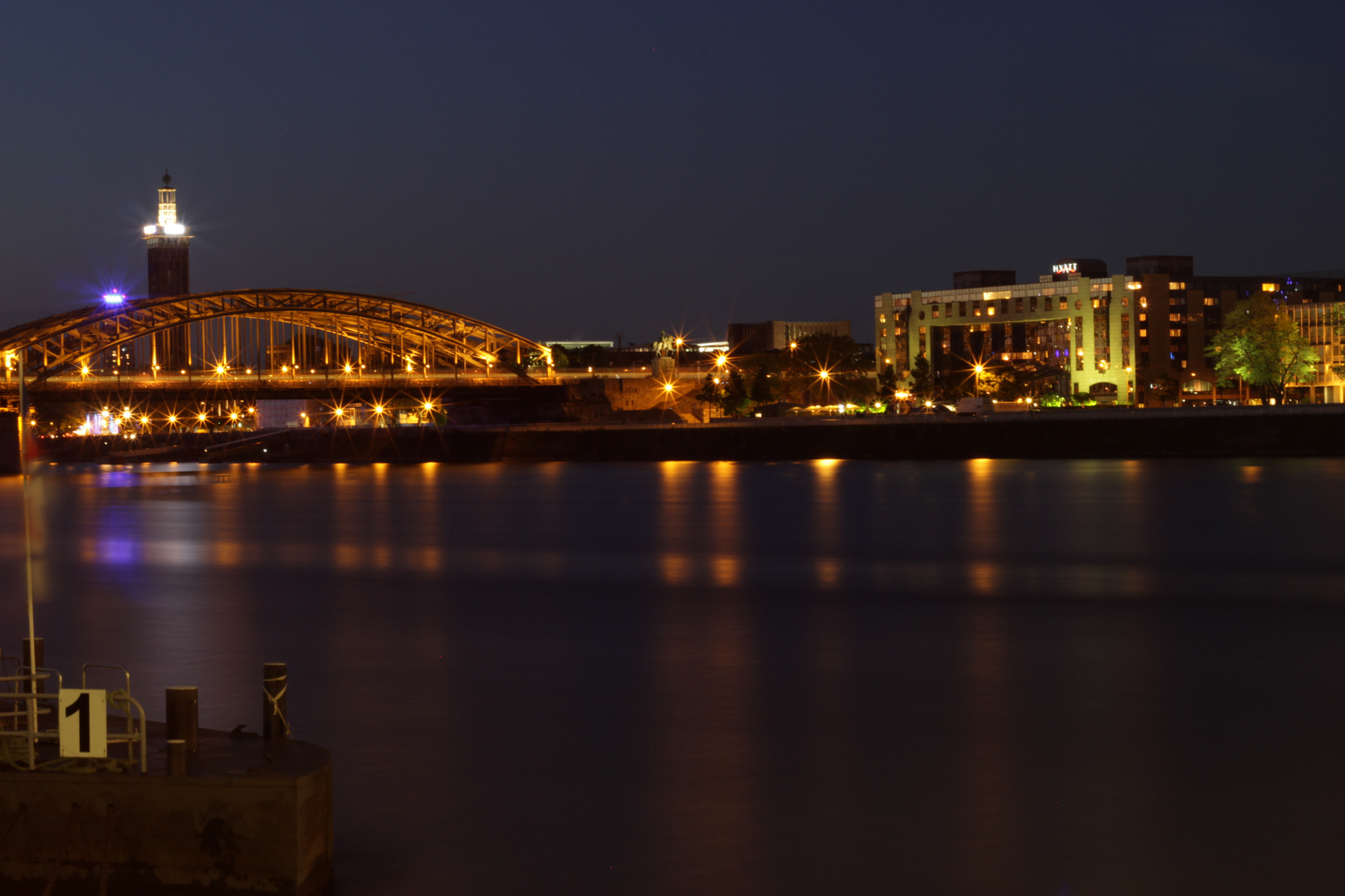 Köln bei Nacht