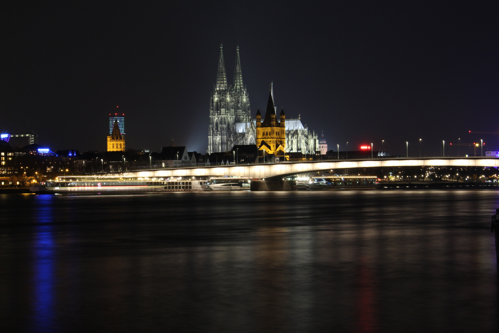 Köln bei Nacht