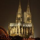 **Köln bei Nacht***