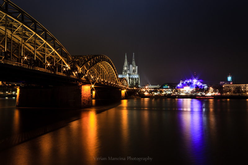 Köln bei Nacht.