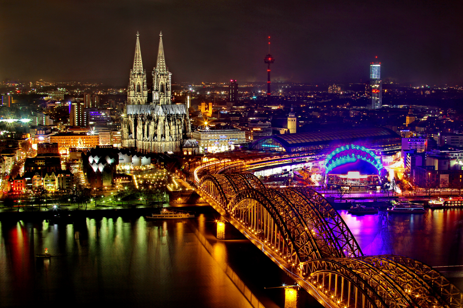 Köln bei Nacht