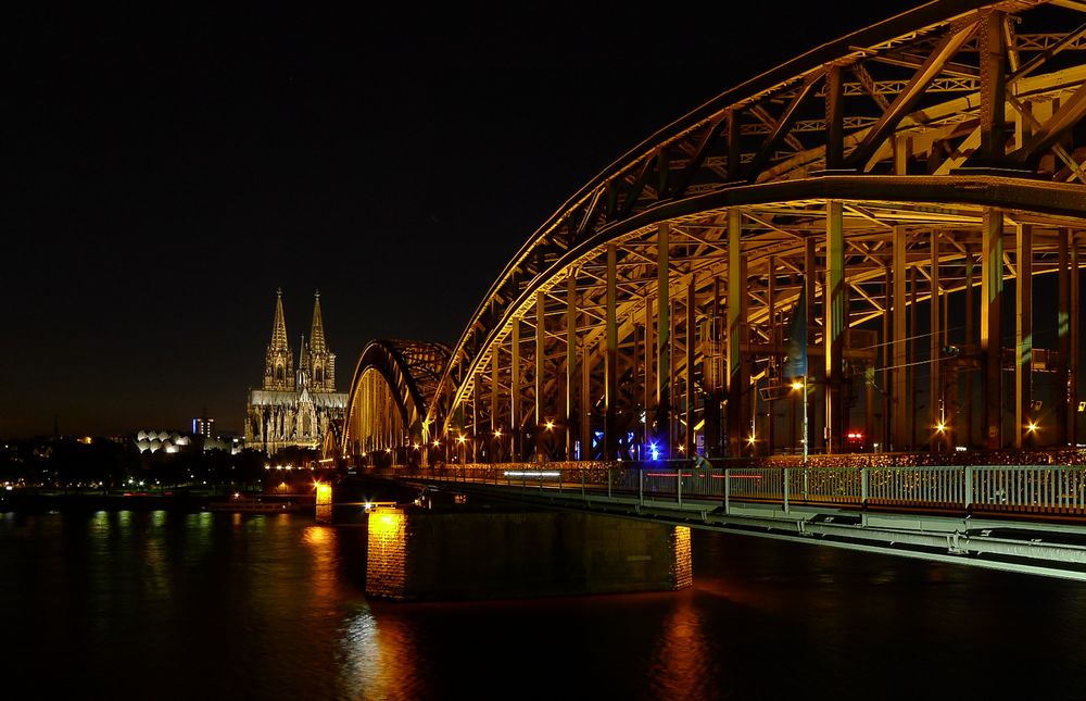 Köln bei Nacht II