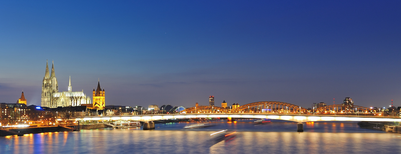 Köln bei Nacht II