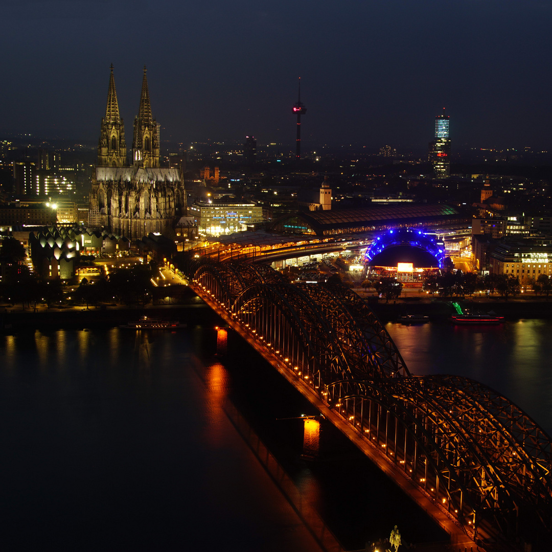 Köln bei Nacht -  me too 2