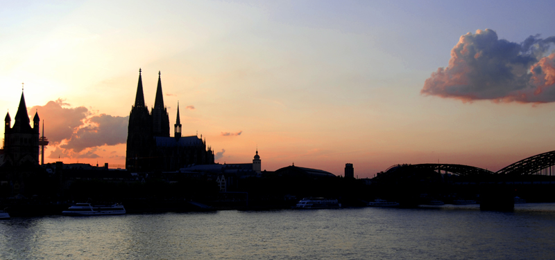 Köln bei Sonnenuntergang