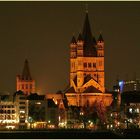 Köln / Blick auf die Altstadtfront mit den Türmen der Kirche "Groß St. Martin" und des Rathauses