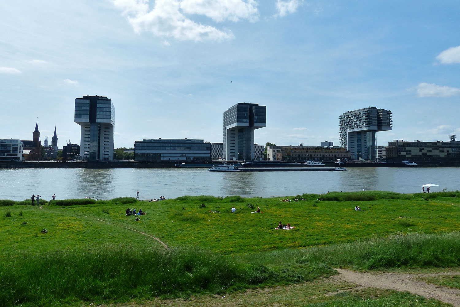 Köln - Blick von Köln Deutz auf die Kranhäuser