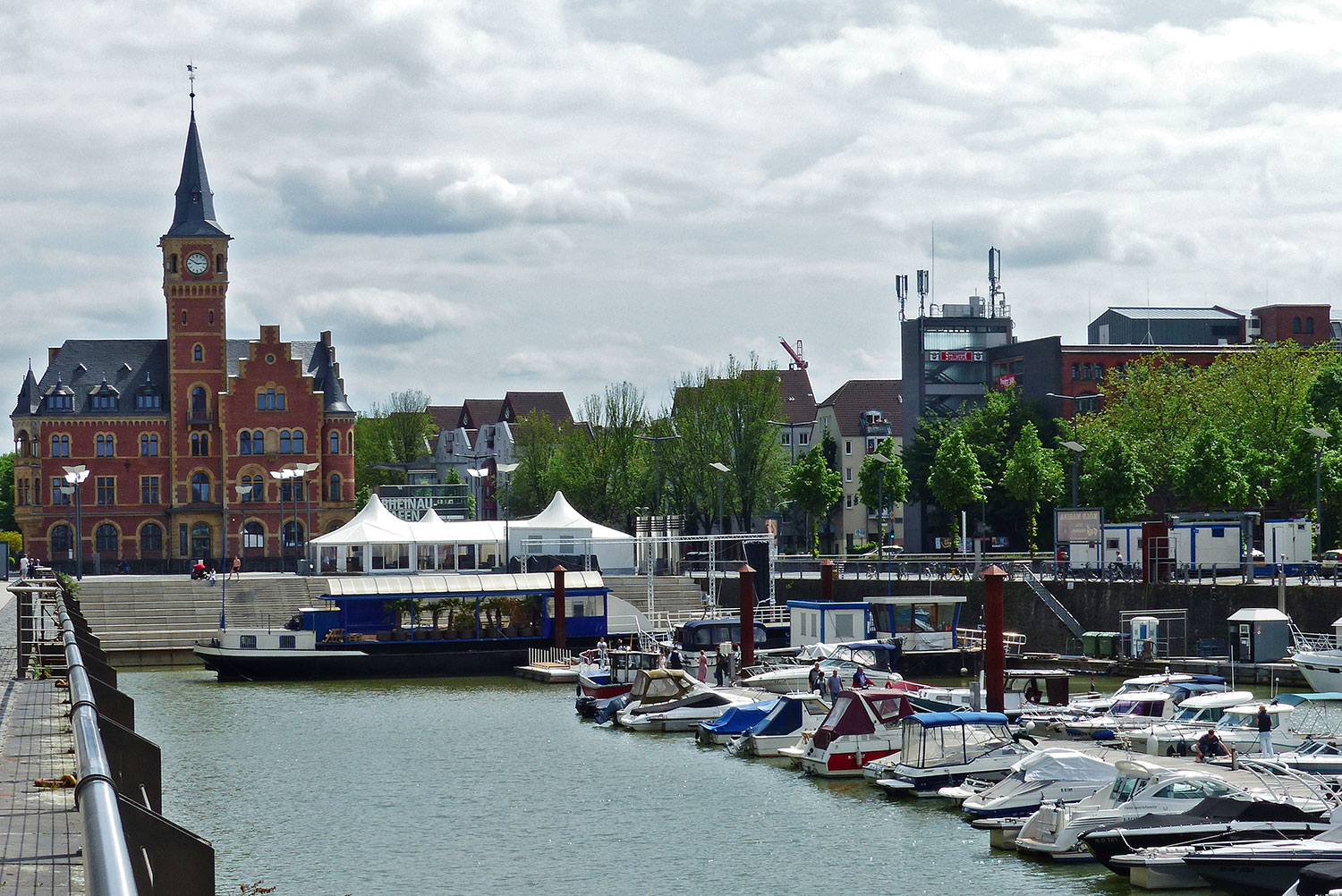 Köln - Bootshafen am Schokoladenmuseum