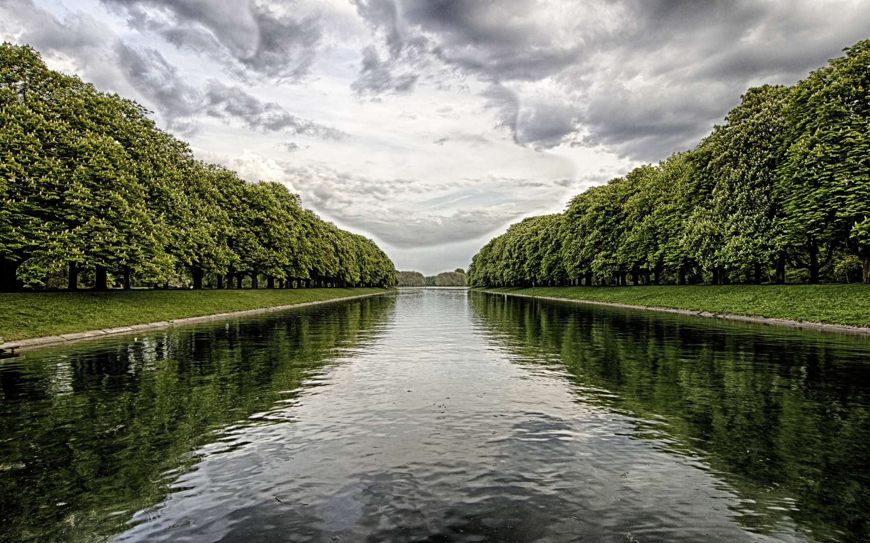 Köln - Decksteiner Weiher im Frühling / Sommer