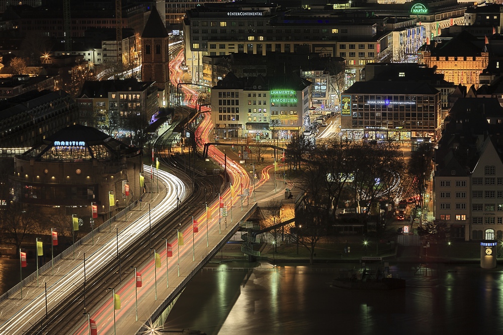 Köln - Deutzer Brücke und Heumarkt