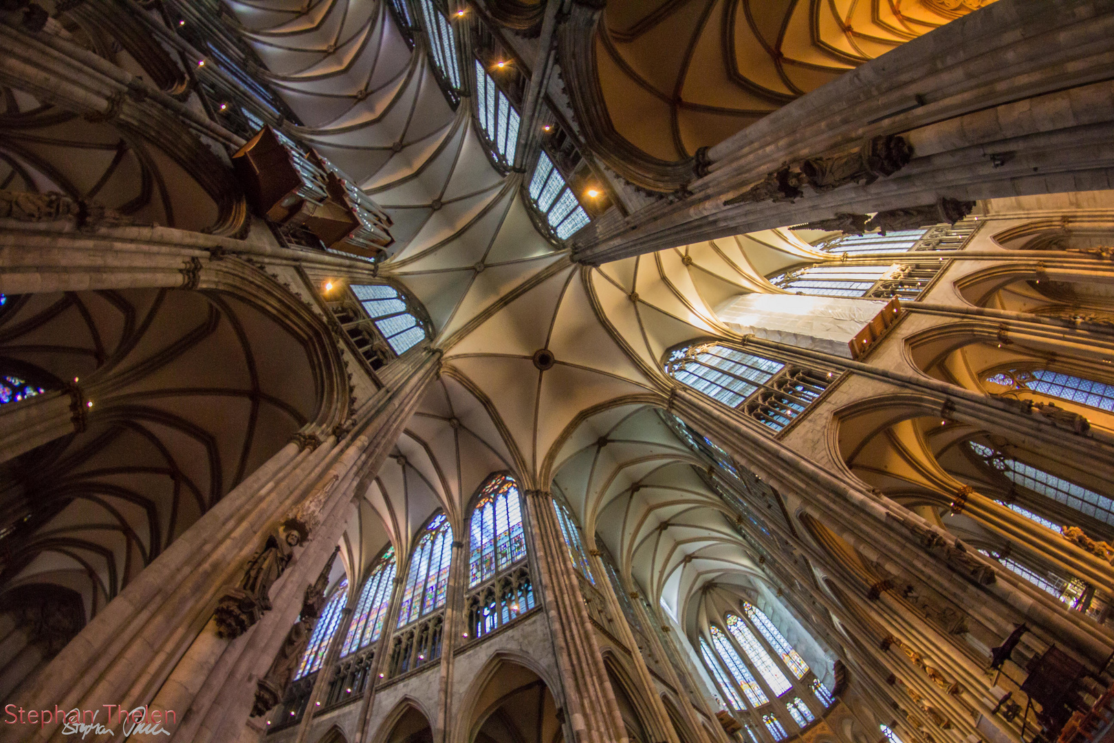 Köln Dom - Der Blick nach oben...