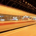 Köln HBF bei Nacht