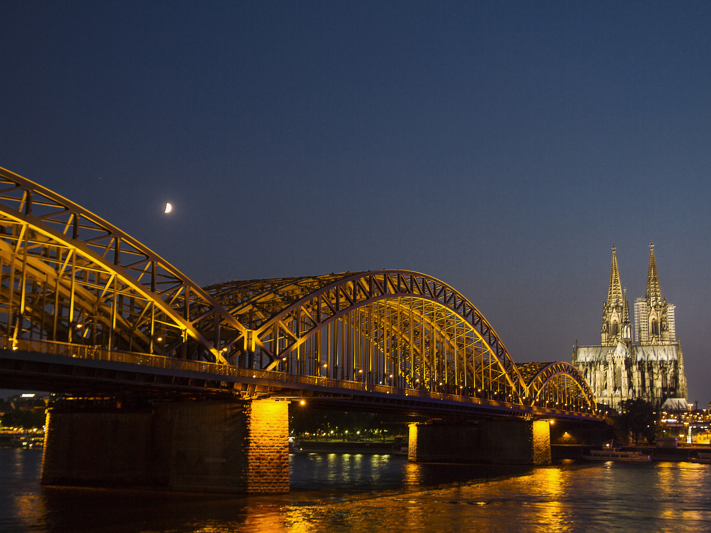 Köln - Hohenzollern Brücke bei Nacht